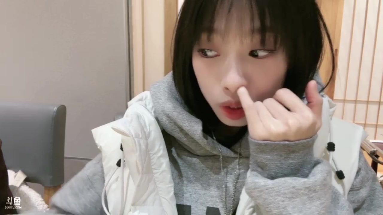 【2024-01-08 19点场】小溫dududu：【小奶团】在上海，不定时户外哦