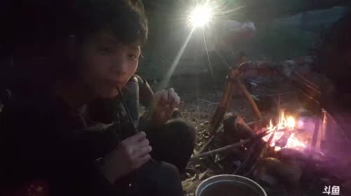 《求生法则》_和3个女孩野外求生第二天 2017-04-19 18点场