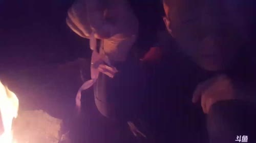 《求生法则》_和3个女孩野外求生 2017-04-18 19点场