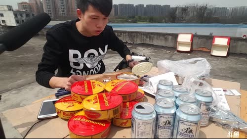 挑战鲱鱼罐头，到底能吃多少灌！ 2017-03-26 12点场