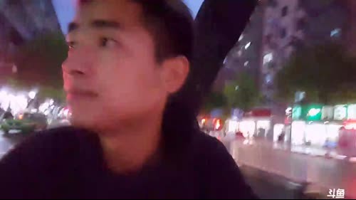 街头卖唱（一个人） 2017-03-29 18点场