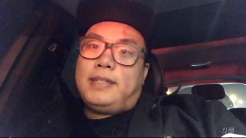 大牙:吃饭ing。 2017-01-24 18点场