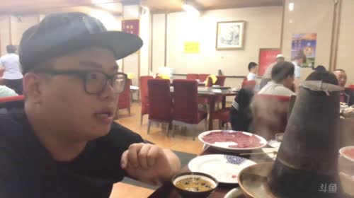 大牙:美食主播上线。 2017-05-05 20点场