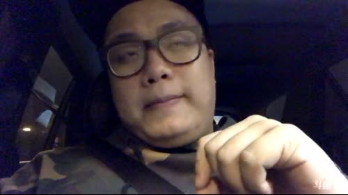 大牙:美食主播已上线。 2017-04-06 01点场