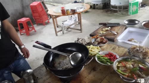 魅力美食开课了。 2017-04-17 16点场