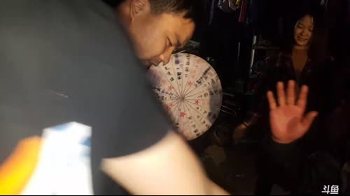 魅力美食和水友一起做好吃的。 2017-04-09 20点场