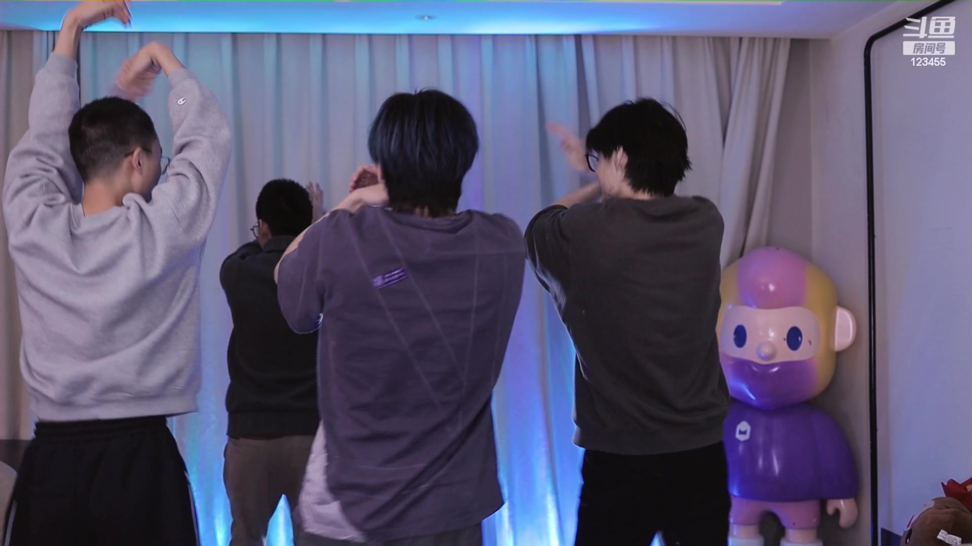 【2023-12-28 20点场】南波儿大魔王丶：速来！王者局打爆游戏机！