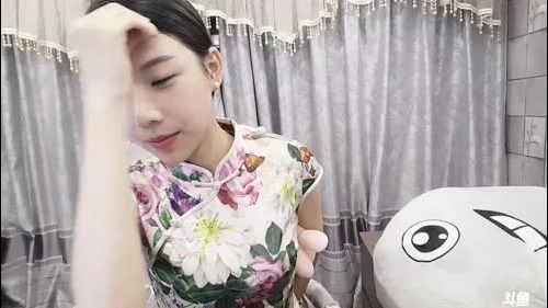 小姨子：励志做游泳冠军 2017-01-09 18点场