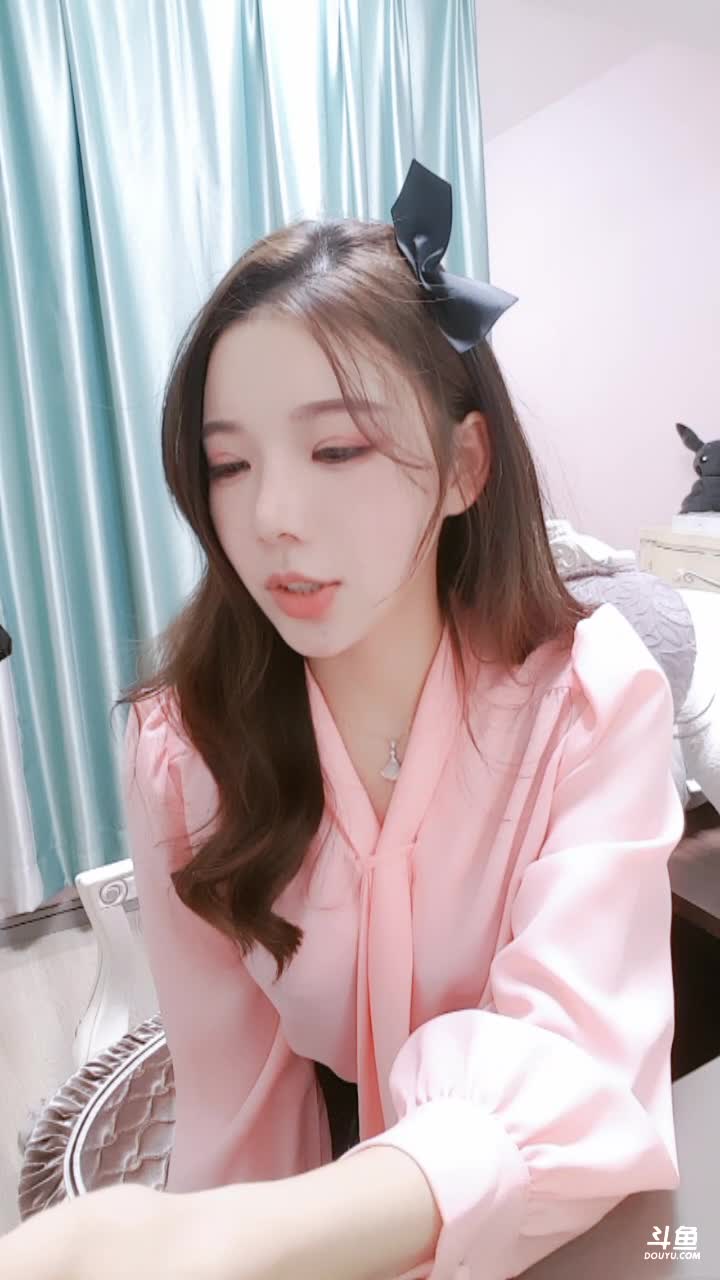 【2020-12-31 23点场】丽亚celiahunne：小姨子：大家新年快乐 谢谢陪我跨年