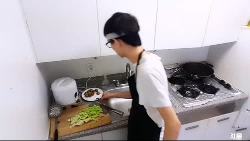 【芝加哥】鹌鹑蛋，肉丸，生菜 2017-02-04 00点场