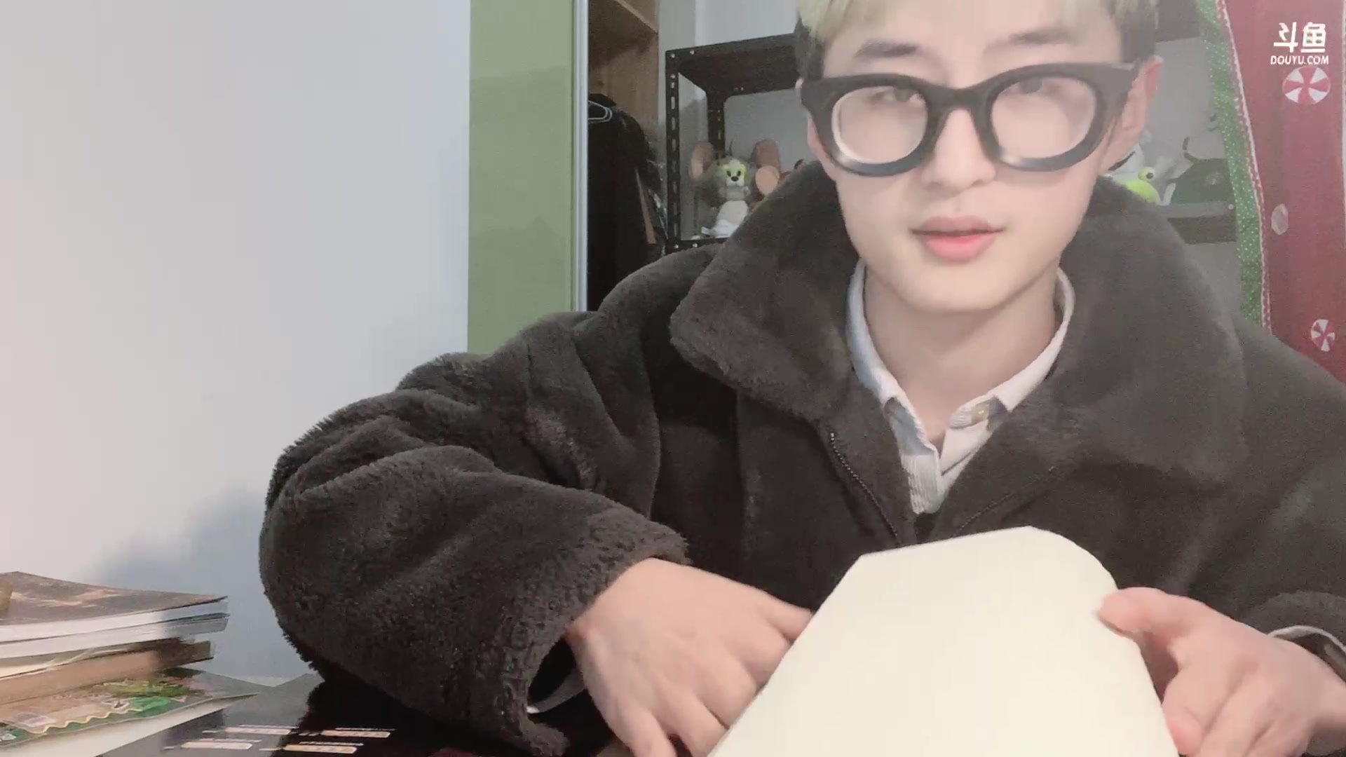 【2024-01-15 04点场】爱玩游戏的赫某人：【赫某人】明天考试，水点时长奥