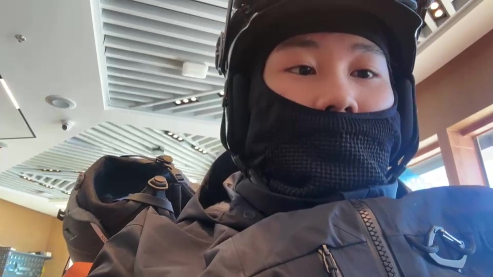 【2024-11-25 12点场】imxiaoxin：【✘-✘】禾木滑雪（黑白双撒