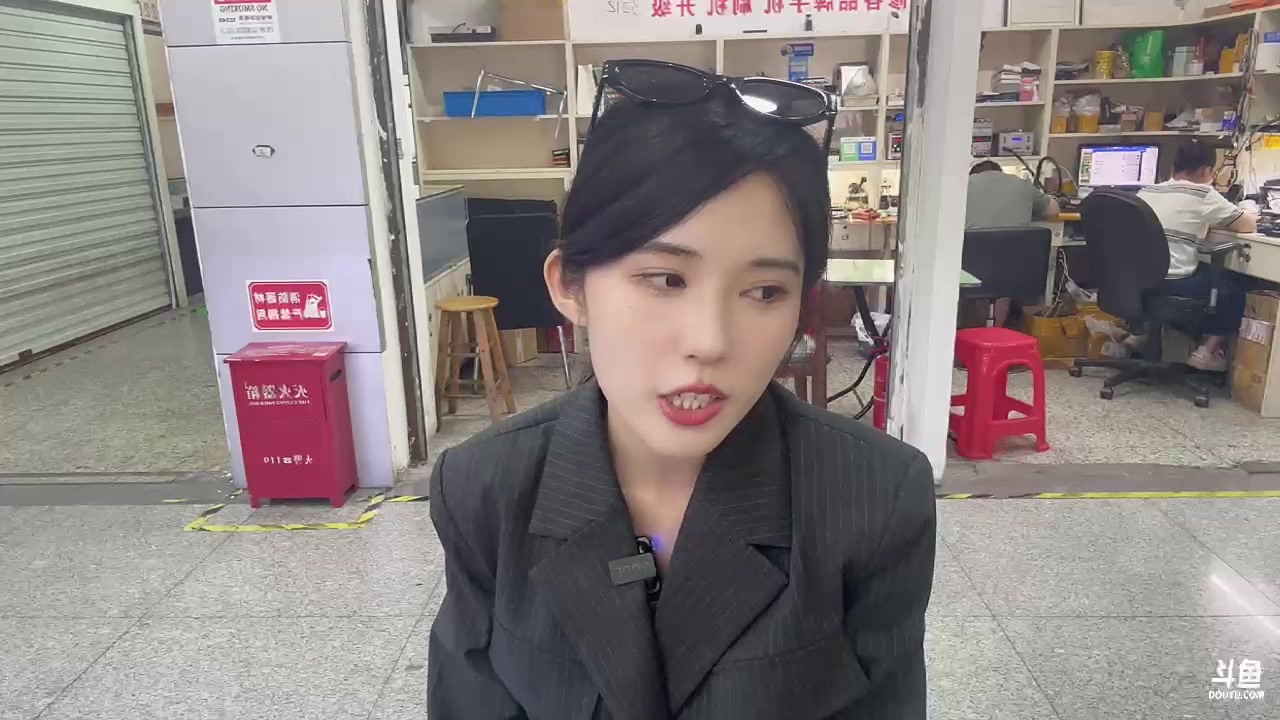 我在斗鱼看不2不叫周淑怡直播英雄联盟