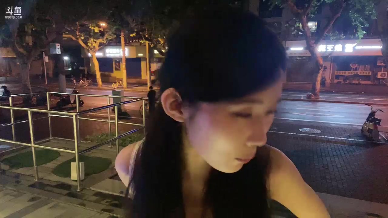我在斗鱼看不2不叫周淑怡直播英雄联盟